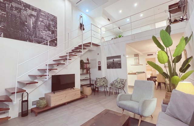 FANTÁSTICO DÚPLEX ESTILO LOFT EN BARCELONA - Nuevo en Vrbo