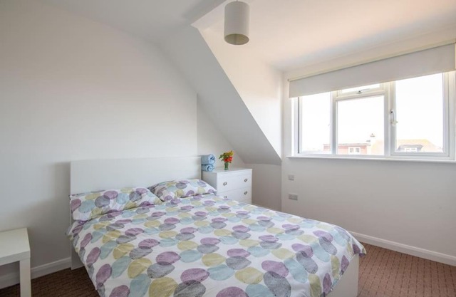 Fantastic sea views. One Bedroom flat near the sea