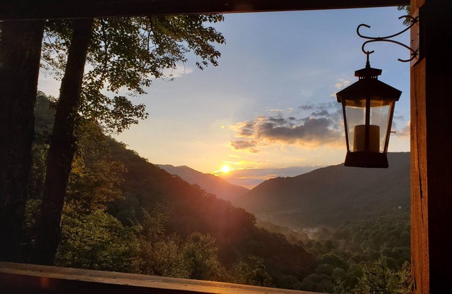 Fantásticas vistas, Maggie Valley, para 6 personas, 3 baños