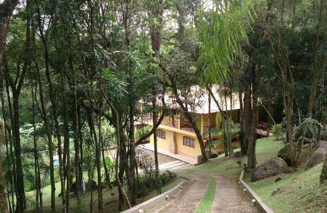 Condominio de granja en la naturaleza