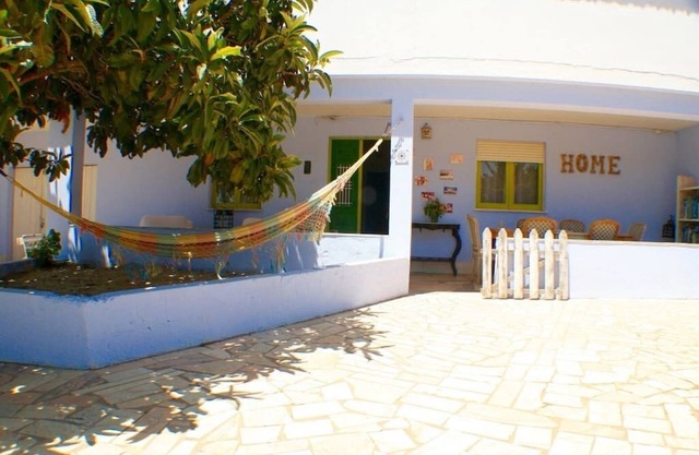Casa rural en granja sostenible con animales