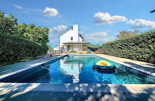 Private Retreat Center: 2 Homes, Chef, Spa Services, Saltwater Pool