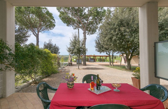 Agriturismo I Debbi - L'Olivo' con porche privado, Wi-Fi y aire acondicionado