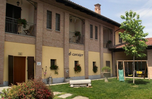 Granja / B.Y B. "El cavajer"
