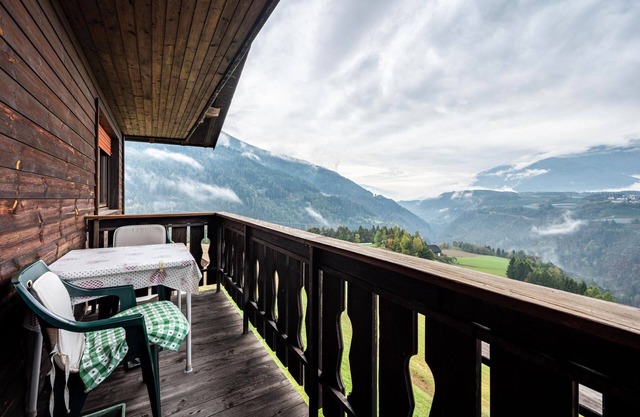 Granja 'Ferienwohnung Gatscherhof' con vistas a la montaña, jardín compartido y Wi-Fi