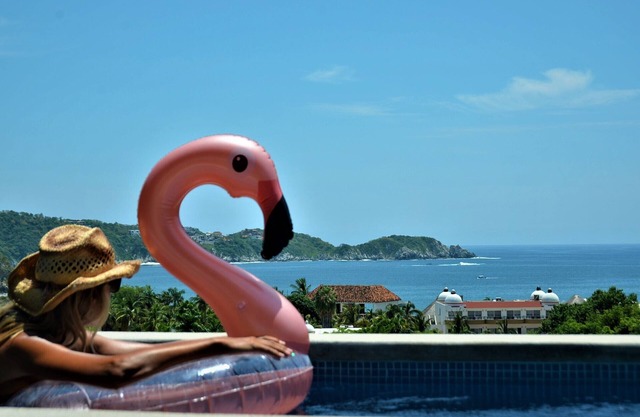 Impresionante vista al mar, a la montaña y a la reserva - ATICO con PISCINA PRIVADA