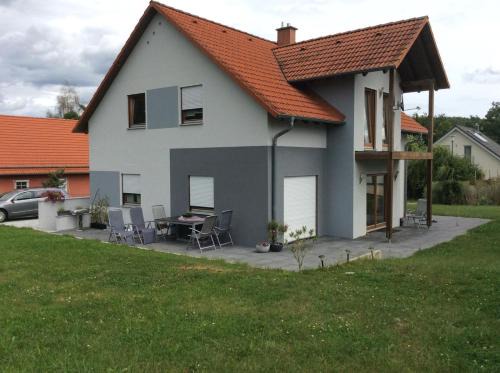 Ferienhaus mit Terrasse