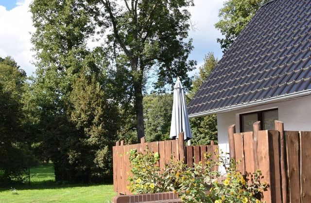 Ferienhaus Hinterm Bismarckturm - Ferienhaus, Schlafraum, Wohnraum/küchenzeile, Du/wc/bad