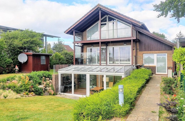 Ferienhaus mit Eigener Badestelle und Eingezäunten Garten für bis zu 6 Personen