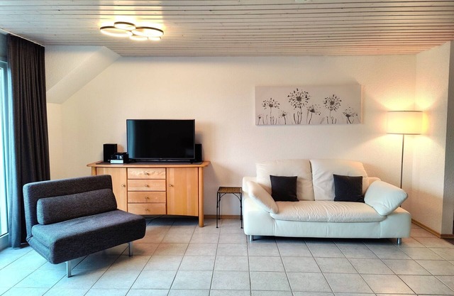 Apartamento 3 con unos 100 metros cuadrados, 2 dormitorios, con capacidad para 4 personas