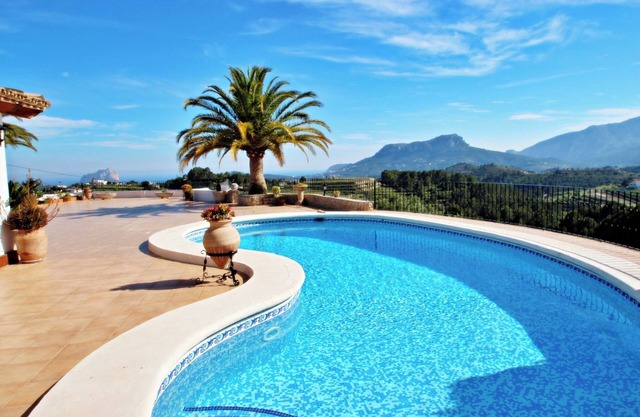 Finca Fantaxat - casa de vacaciones con piscina privada y vistas panorámicas en Benissa
