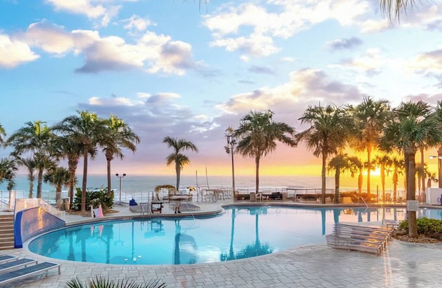 𝐅𝐢𝐧𝐝𝐢𝐧𝐠 𝐌𝐞𝐢𝐥𝐢-Beachfront Fun @Ocean Walk Resort+Amenities. 2BR Suite