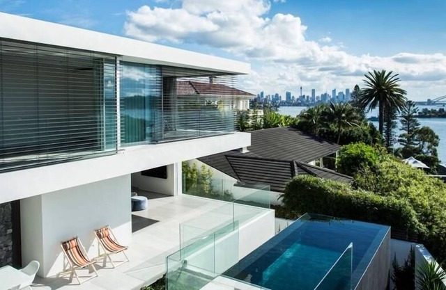 FIT FOR A QUEEN LUXURY VILLA (ISYD) - An Architectural Masterpiece with Mesmerising Harbour Views