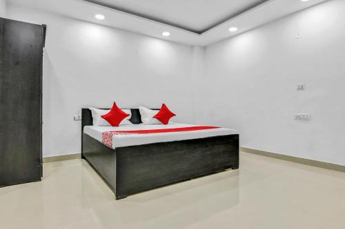 Flagship Hotel Secret Mirage Near Rithala Metro Station