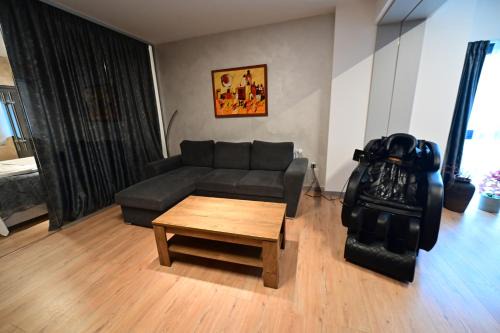 FLH - Garden Residence