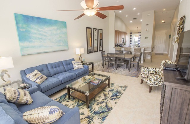 Fabuloso condominio de 2 dormitorios en Florida con excelente ubicación cerca de Fort Myers Beach