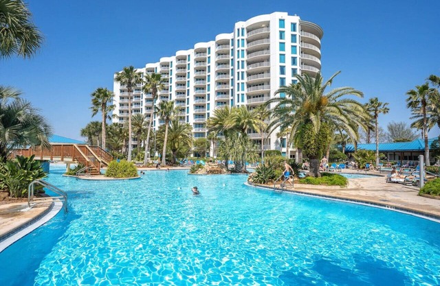 Florida Poolside Paradise at The Palms of Destin