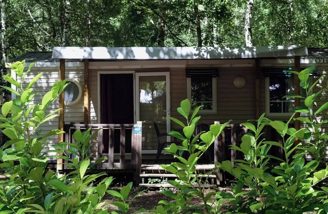 Flower Camping les Gorges de l'Aveyron **** - Large family Comfort mobile home 35m² (3 bedrooms) 6 people