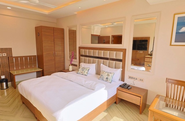 FlxHo Horizon ONE - Luxury Hotel & Residences DLF 5 Golf Course Road