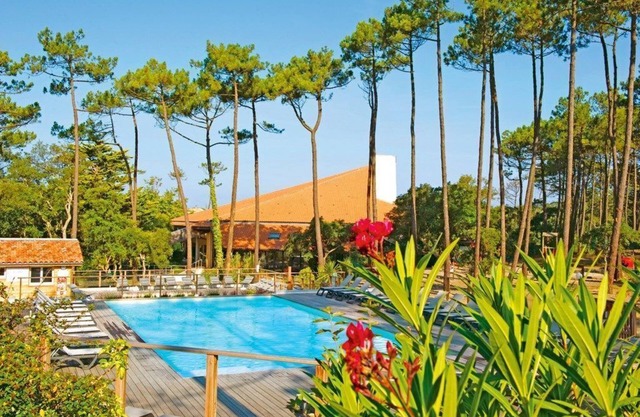 Appartement accueill près de la forêt et de l'océan! Piscine + fitnes