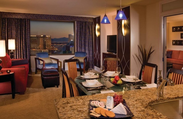 Formula 1 Las Vegas Grand Prix Staying at Marriott Grand Chateau on Harmon Ave