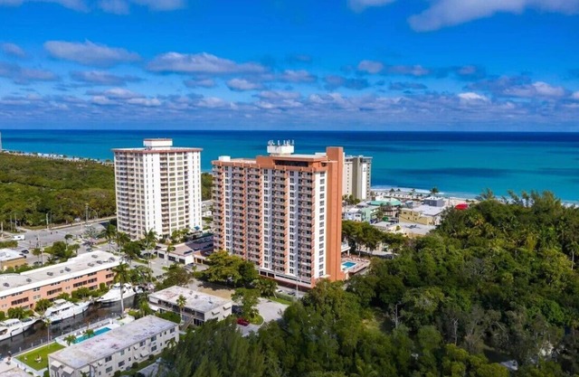 Fort Lauderdale Beach Resort 1 Bedroom Suite; RATES ARE NEGOTIABLE!!!