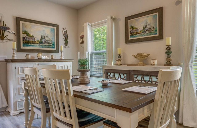 Fort Walton Beach Vacation Rental ~ 8 Mi to Beach