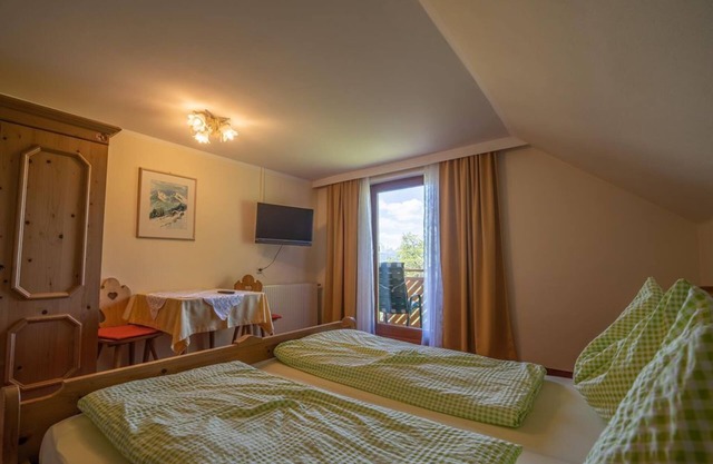 Habitación Cuádruple con ducha, aseo - Gasthof-Pension Moosgierler
