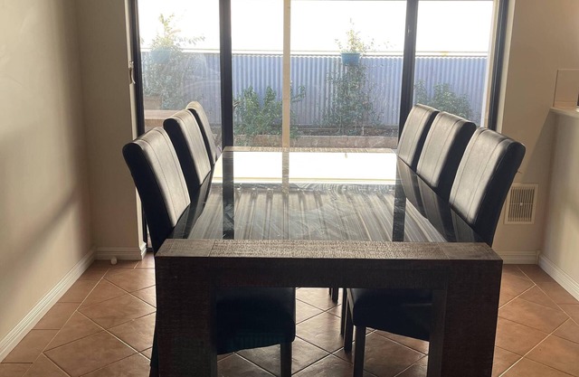 Four bedroom family home with pool