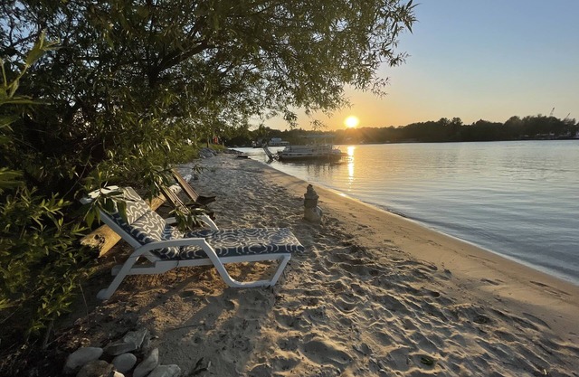 Four Seasons Cottage, acceso privado a la playa y muelle