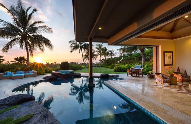 Hualalai, Casa de lujo moderna, acceso a la playa Hualalai Hale
