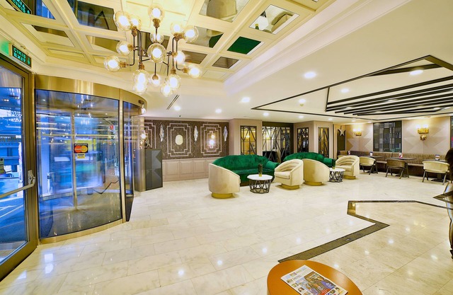 Lion Hotel