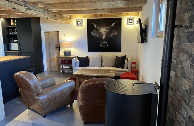 Apartamento renovado para 8, Montchavin, cerca de las pistas, terraza, parking gratuito