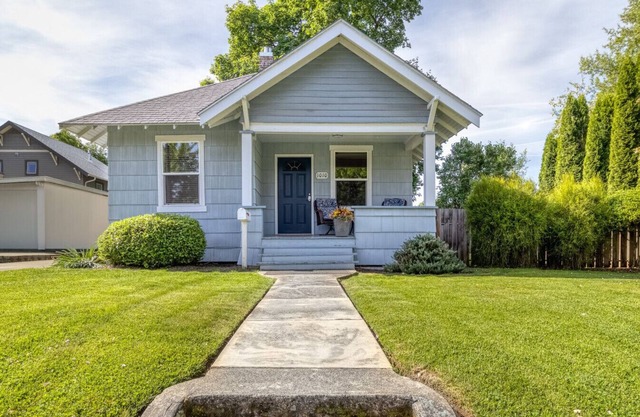 Perfecto Bungalow con bañera de hidromasaje, cerca de todo