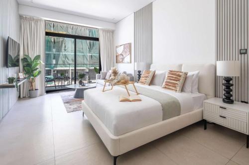 Frank Porter - MYKA Residence