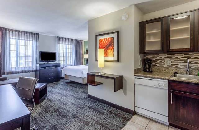 Desayuno gratis, Wi-Fi gratis, Piscina cubierta | Gran suite estudio