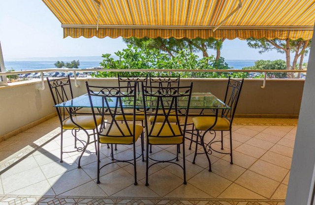 Front beach Apartment Žnjan with two terraces