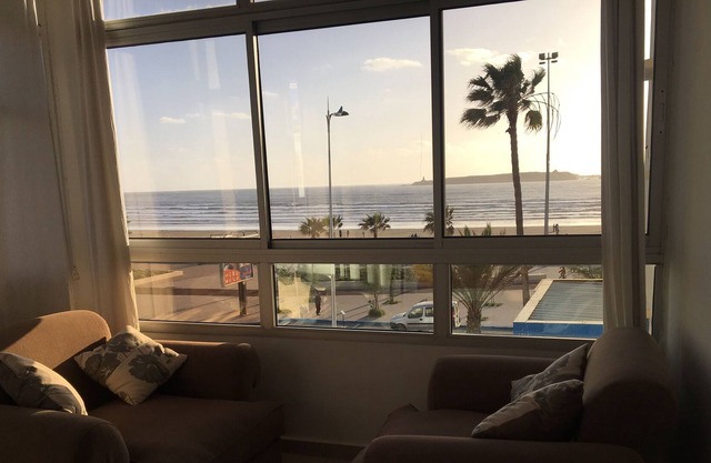 Apartamento nuevo frente al mar