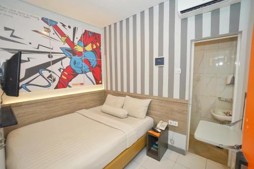 Front One Budget Hotel Tirtonadi Solo