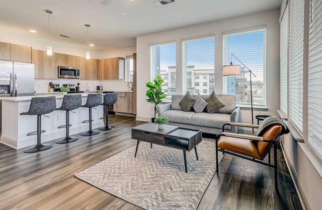 Frontdesk | 2 BR Apt Minutes to Beaches & Golf