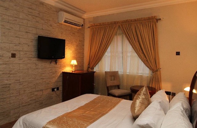 Fryburg Suites