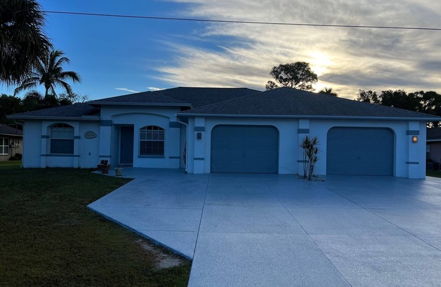 COMPLETAMENTE AMUEBLADO 2/2/1 CAMPO DE GOLF VER DUPLEX