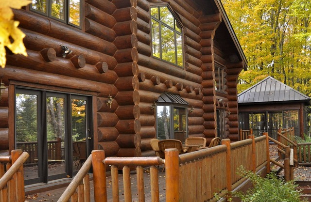 Casa de troncos completamente amueblada en una de las últimas áreas silvestres del norte de Wisconsin