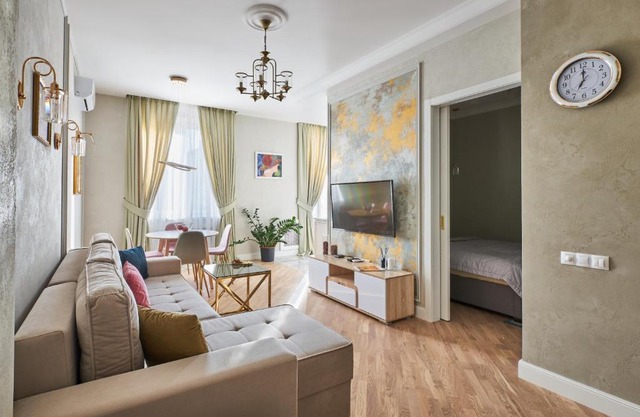 Fully Renovated 2Bdr Apt in the Heart of Minsk