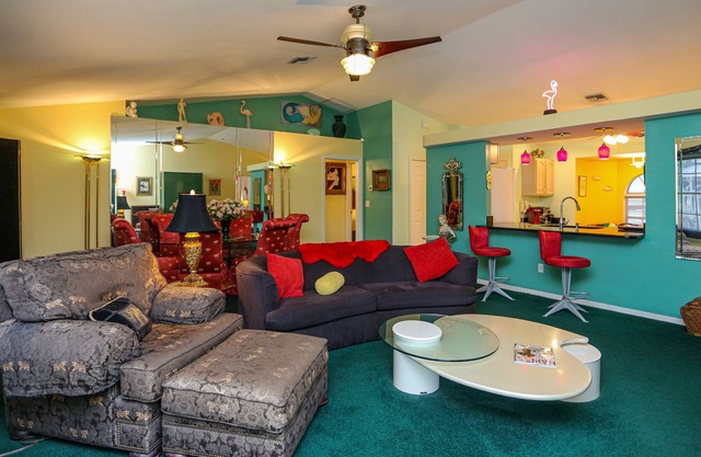 **FUN AND UNIQUE SINGLE FAMILY HOME W/ POOL**FULLY FURNISHED SEASONAL RENTAL**