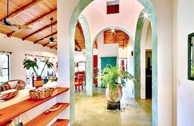 Casa Colorida TUCANA Cerca de la playa Piscina Pingpong Habitaciones grandes