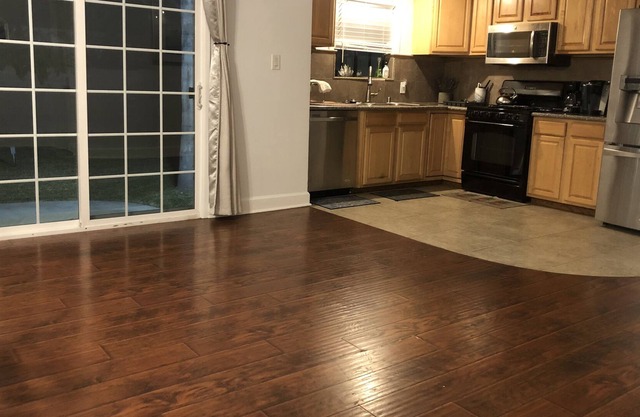 Furnished 3/2 - 30 day min stay