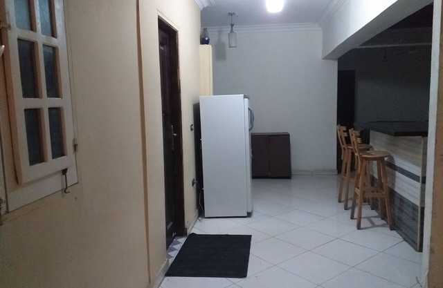 Apartamento amueblado en alquiler y tarifas especiales por largos períodos.