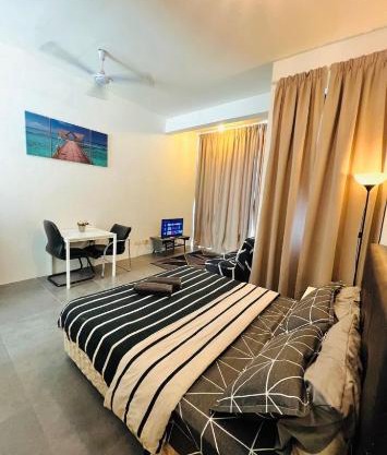 Furr Empire Damansara studio free netflix wifi