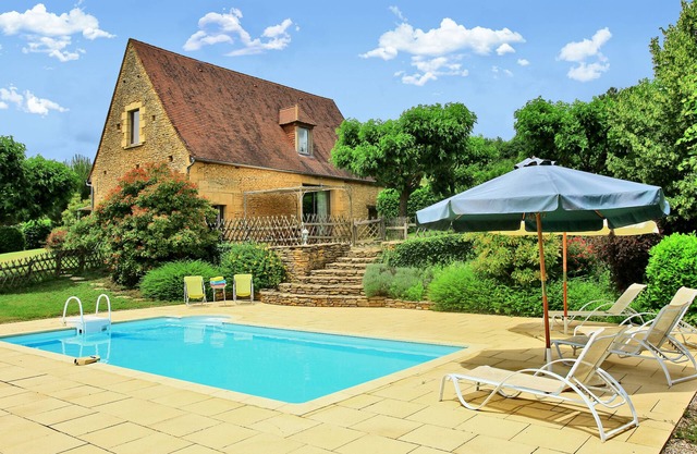 DORDOGNE GÎTE CON PISCINA PRIVADA ENTRE GROTTE DE LASCAUX Y SARLAT